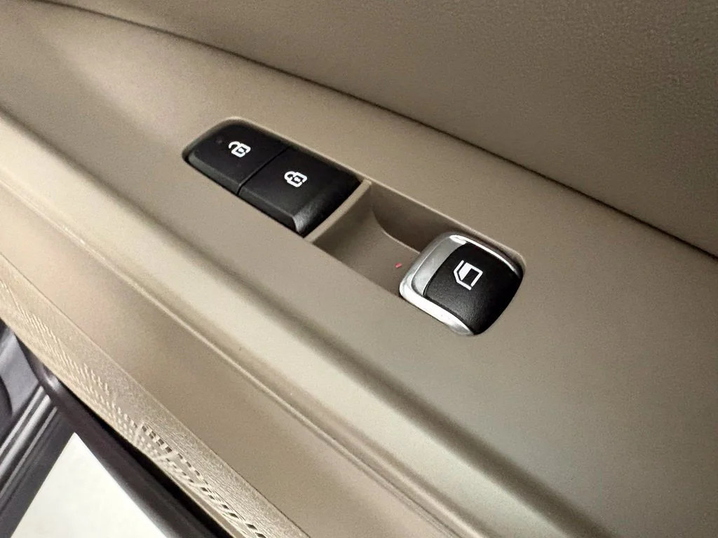 Used 2025 Gray Kia LXS image 13
