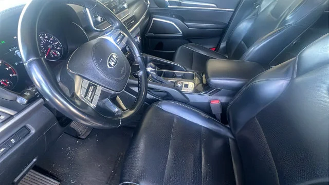 Used 2020 Gray Kia S image 25