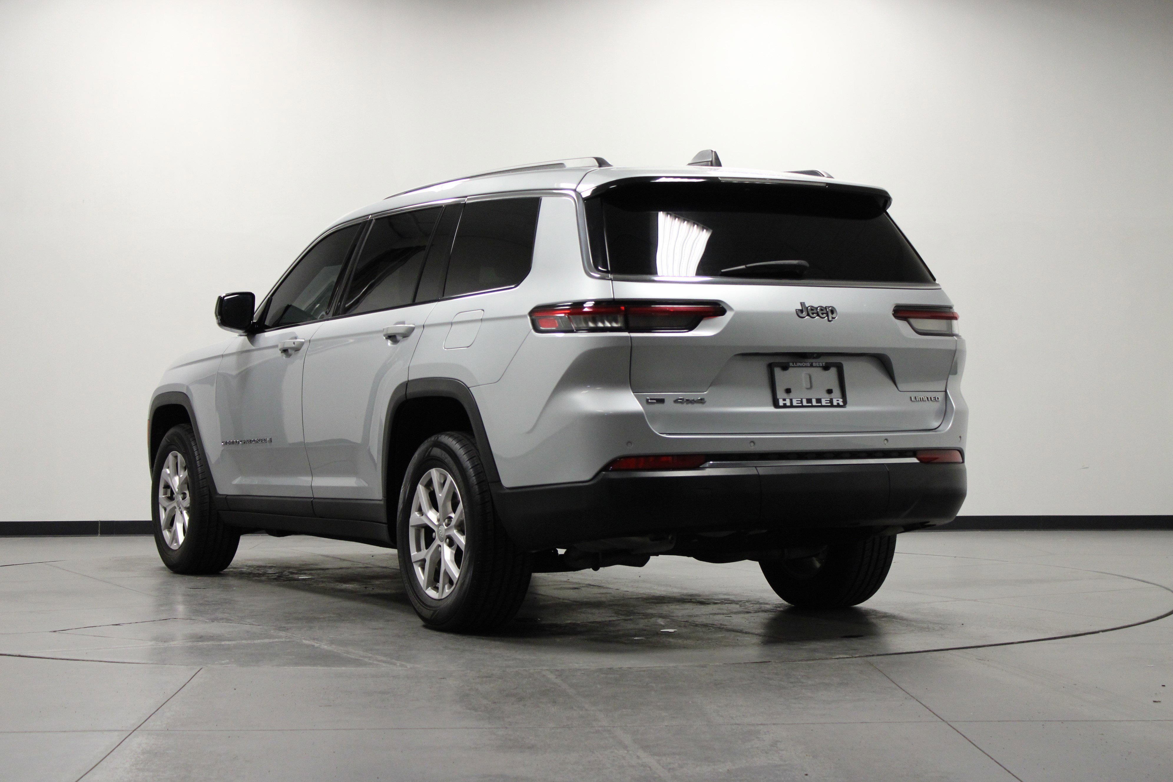 Used 2021 Silver Zynith Jeep Limited image 6