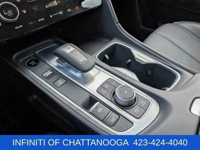 Certified Used 2026 White INFINITI LUXE image 17