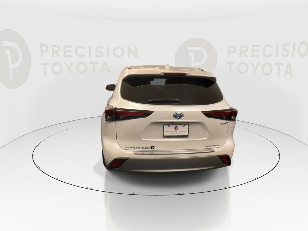 Used 2024 Pearl Toyota Platinum image 16