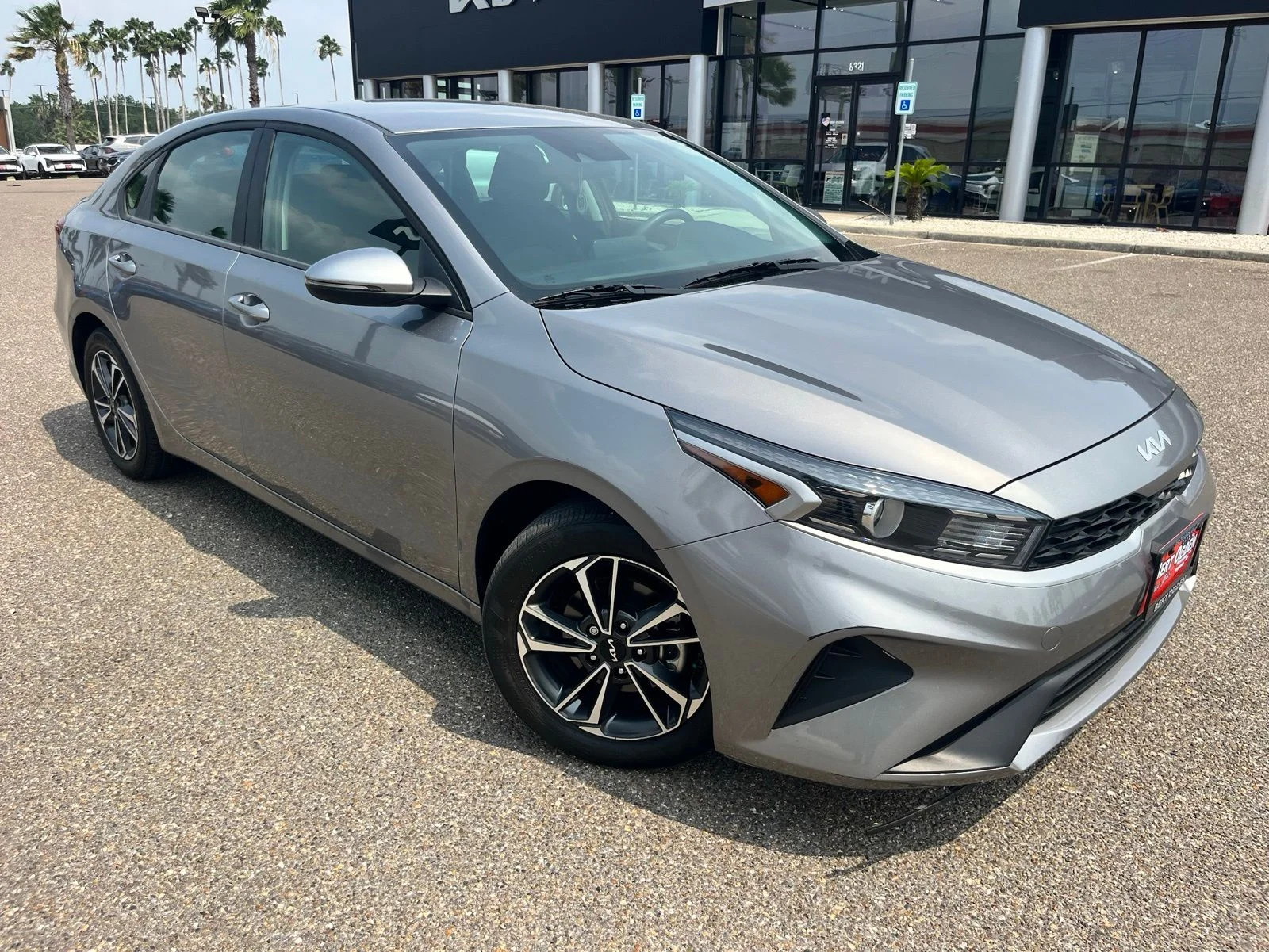 2024 Kia Forte LXS AT's photo
