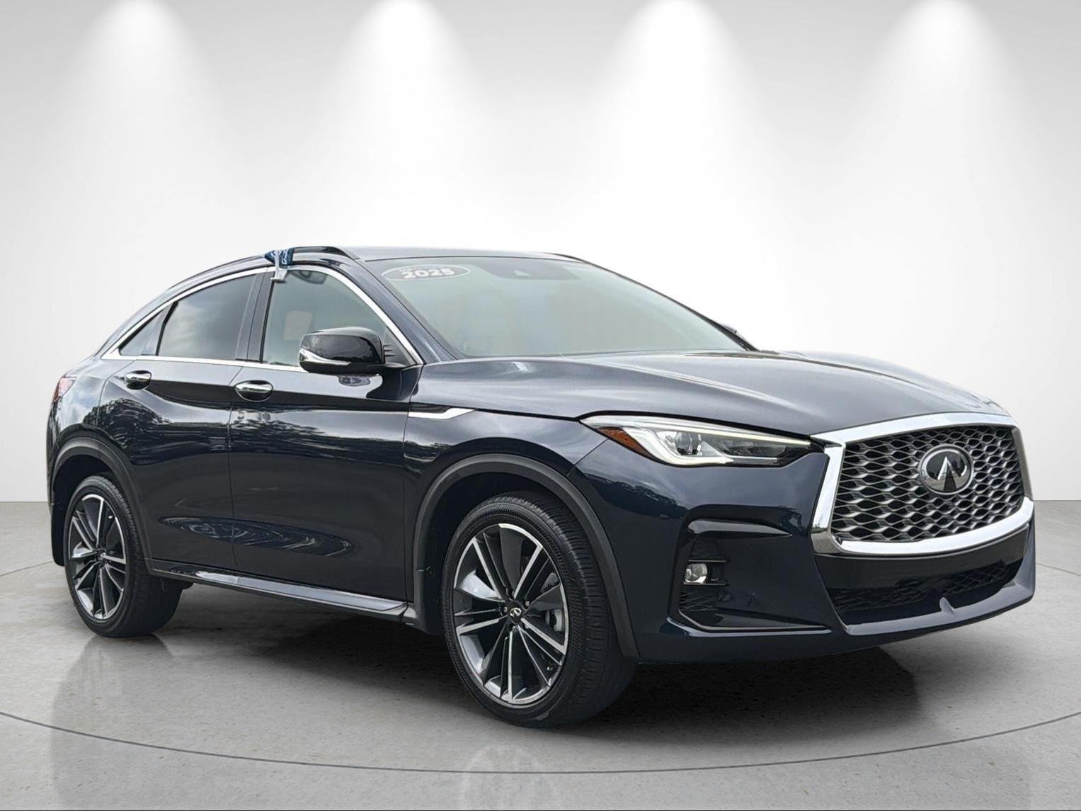 Used 2025 Hermosa Blue INFINITI LUXE image 7