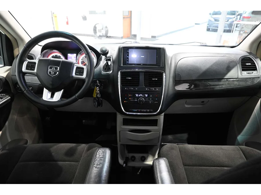Used 2012 WHITE Dodge Crew Mobility Handicap Van image 22