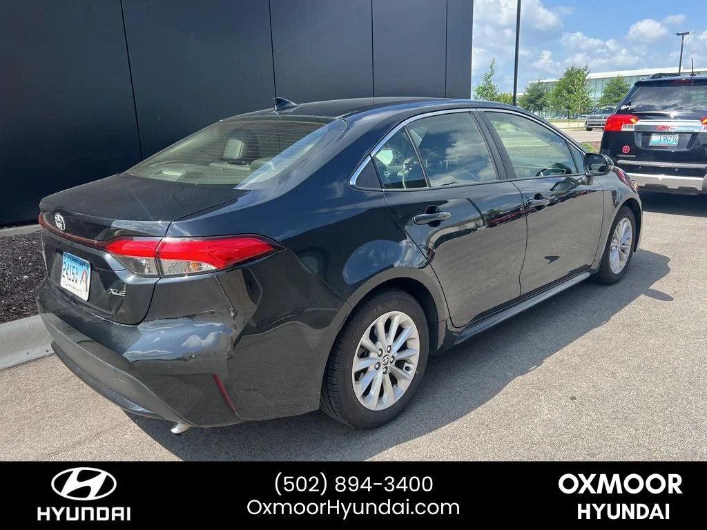Used 2020 Black Sand Pearl Toyota XLE image 16