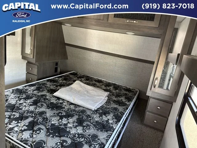 Used 2021  East to West CT 2810 KIK image 30