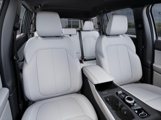 New 2026 Bright White Clear-Coat Exterior Paint Jeep Limited 4x4 image 42