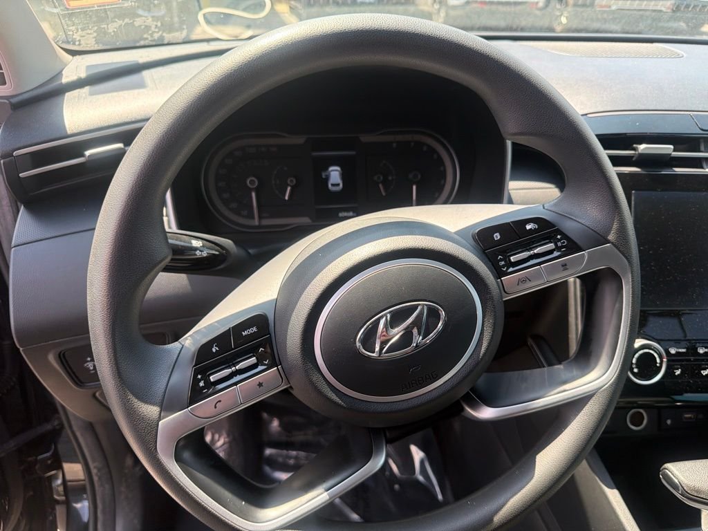 Used 2023 Black Hyundai SEL image 11