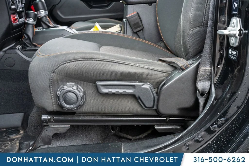 2021 Jeep Gladiator Mojave - Photo 24