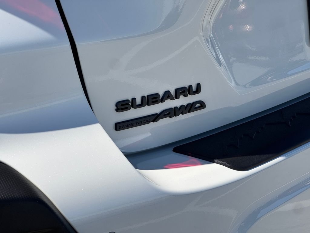 Used 2026 Crystal White Pearl Subaru Limited image 21