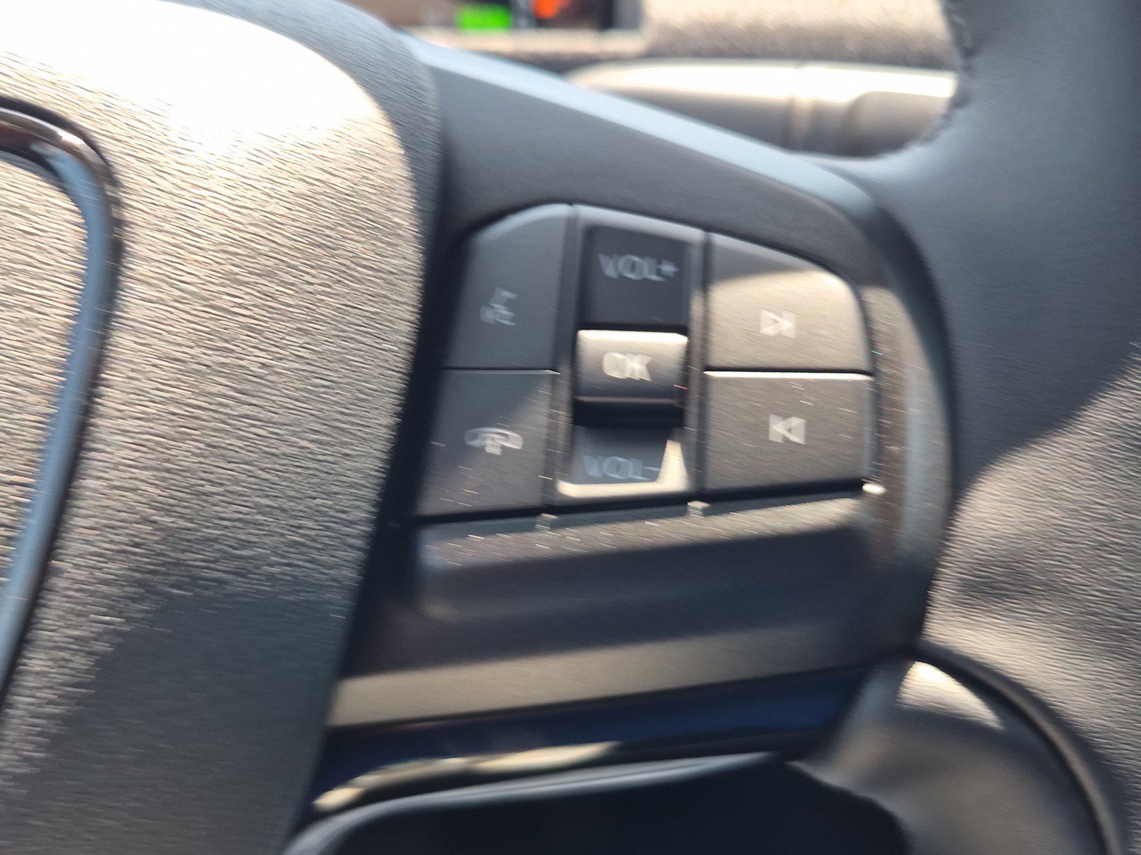 New 2026 Glacier Gray Metallic Tri-coat Ford Premium image 23