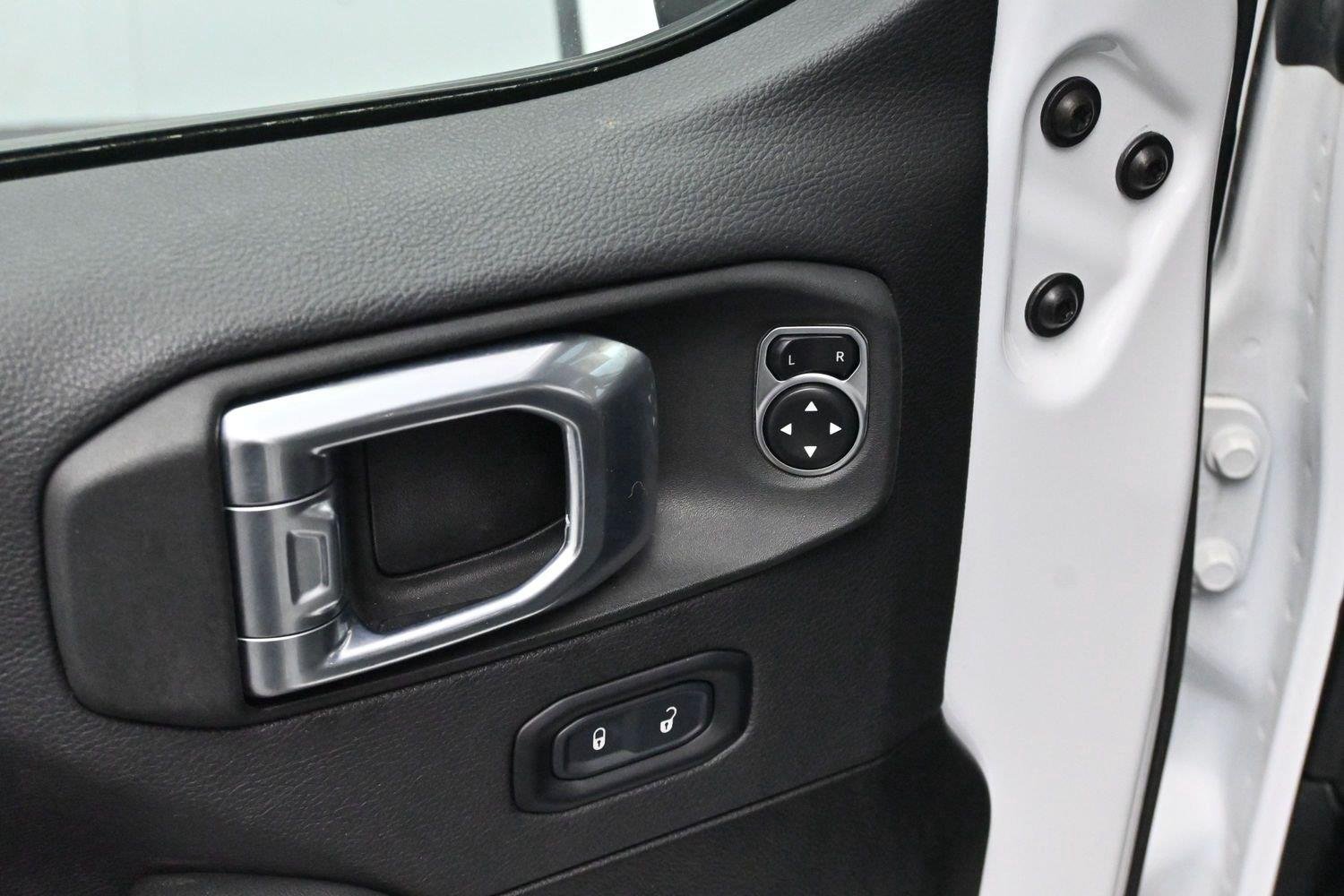 Used 2024 Bright White Clearcoat Jeep Sahara image 10