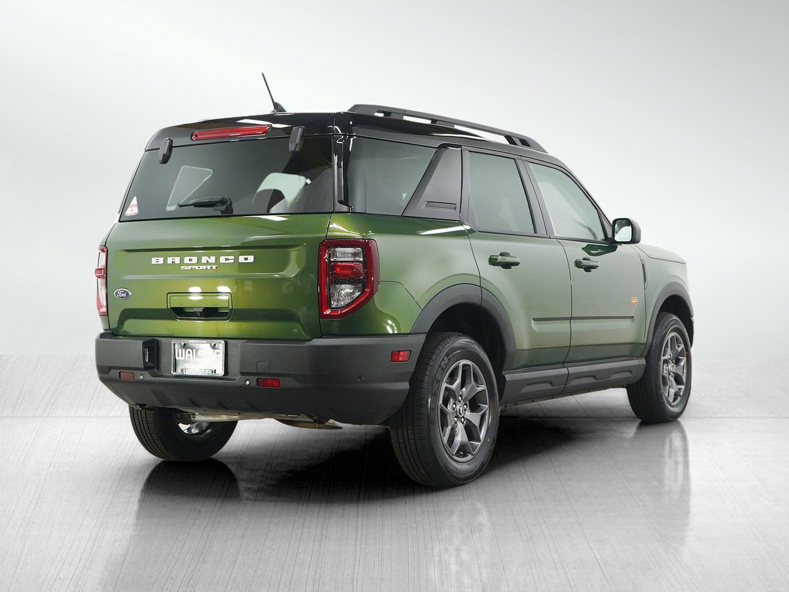 Used 2023 Green Metallic Ford Badlands image 5