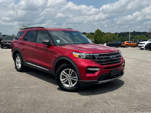 Used 2020 Red Ford XLT image 2