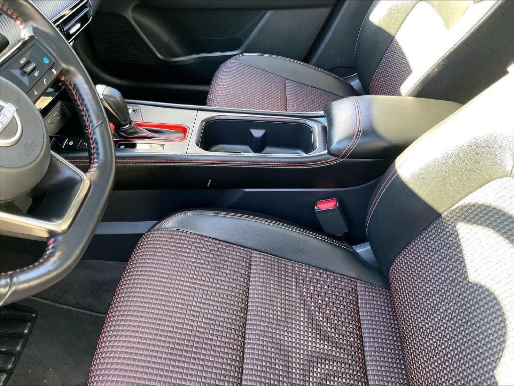 Used 2025 Gray Nissan SR image 20