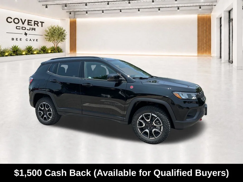 New 2026 Diamond Black Crystal Pearl-Coat Exterior Paint Jeep Trailhawk image 13