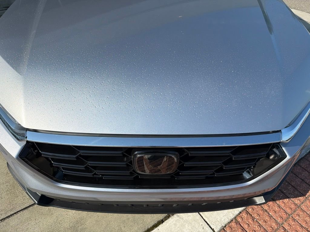 Used 2025 Silver Honda EX-L image 12