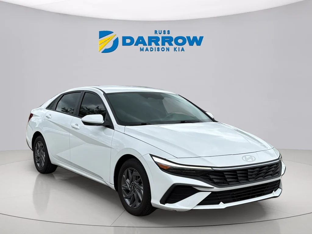 Used 2024 Serenity White Hyundai SEL image 7