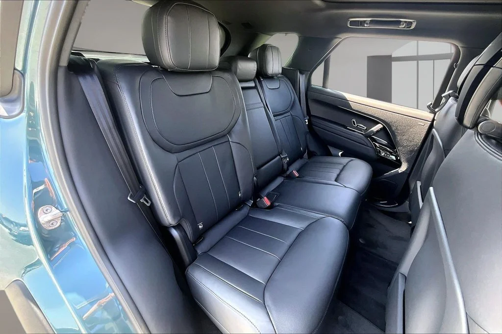 New 2027 Giola Green LAND ROVER  image 10