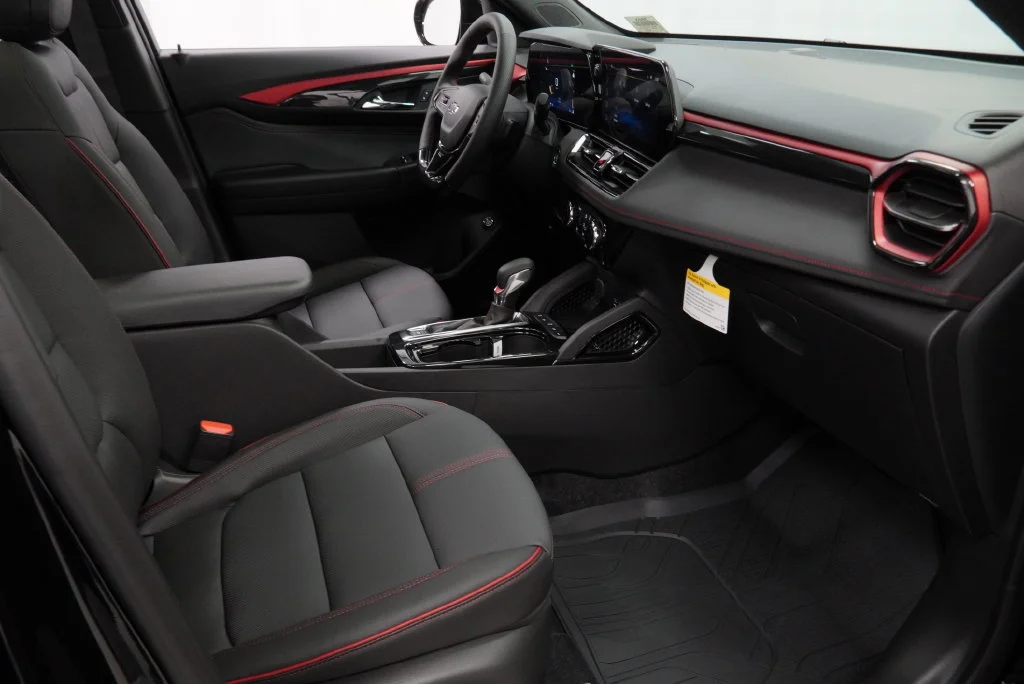 New 2026 Mosaic Black Metallic Chevrolet RS image 38