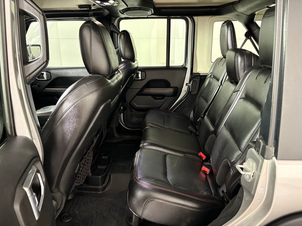 Used 2021 Silver Jeep Unlimited Rubicon image 24