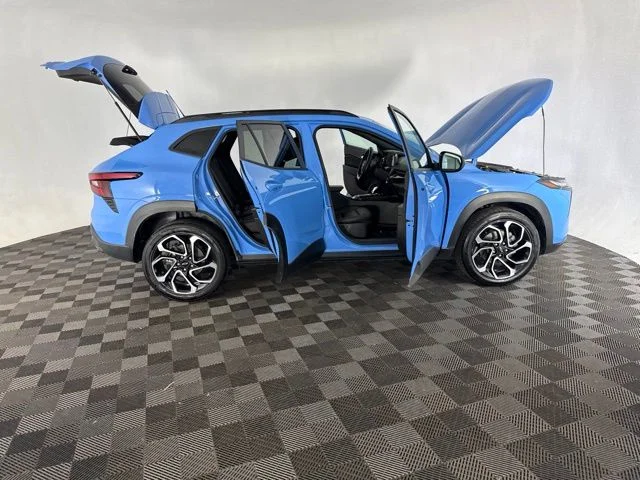 Used 2024 Blue Chevrolet 2RS image 13