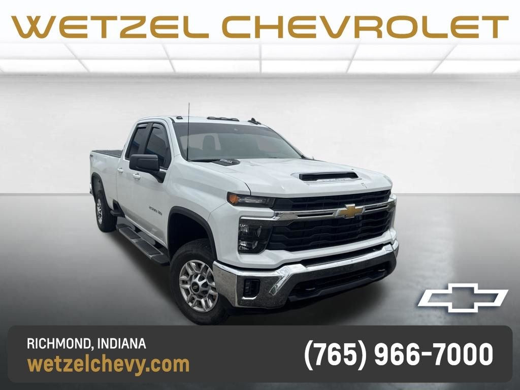 Used 2024 White Chevrolet LT image 12