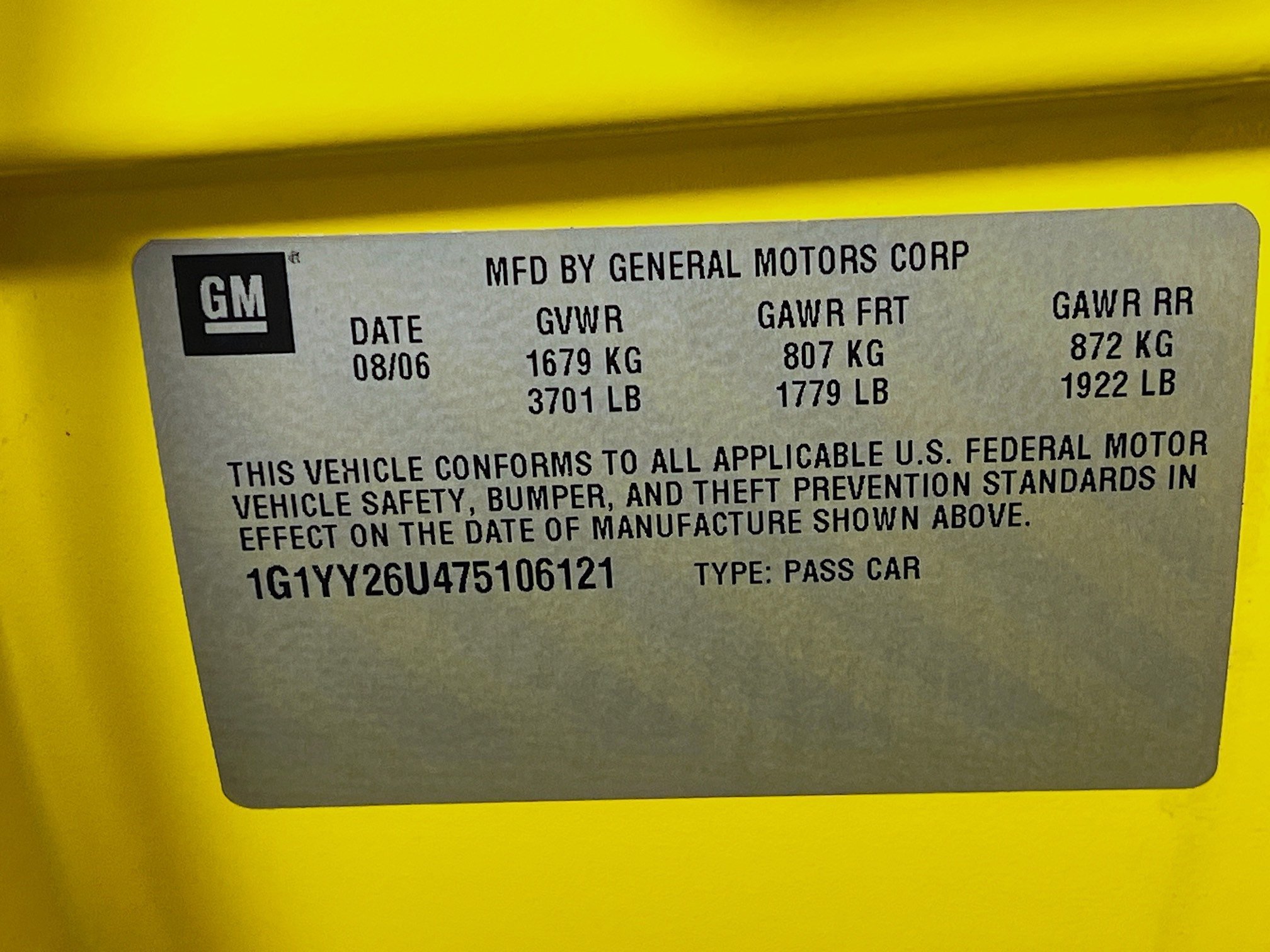 Used 2007 Velocity Yellow Tintcoat Chevrolet 2DR CPE image 25