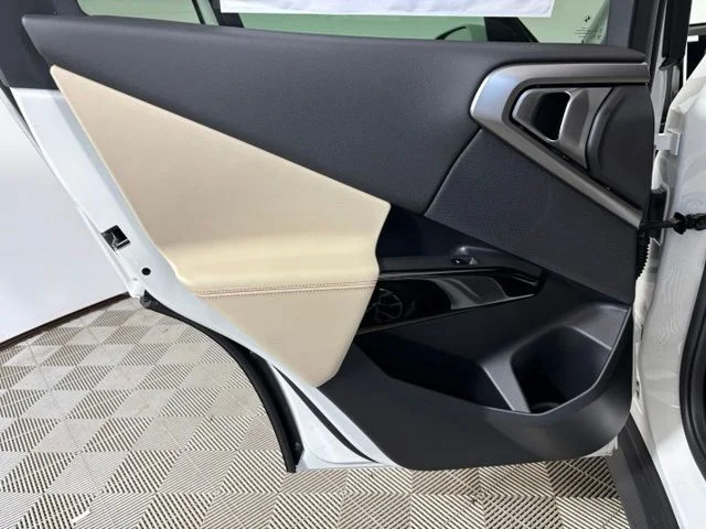 New 2026 Alpine White BMW 30 xDrive image 15