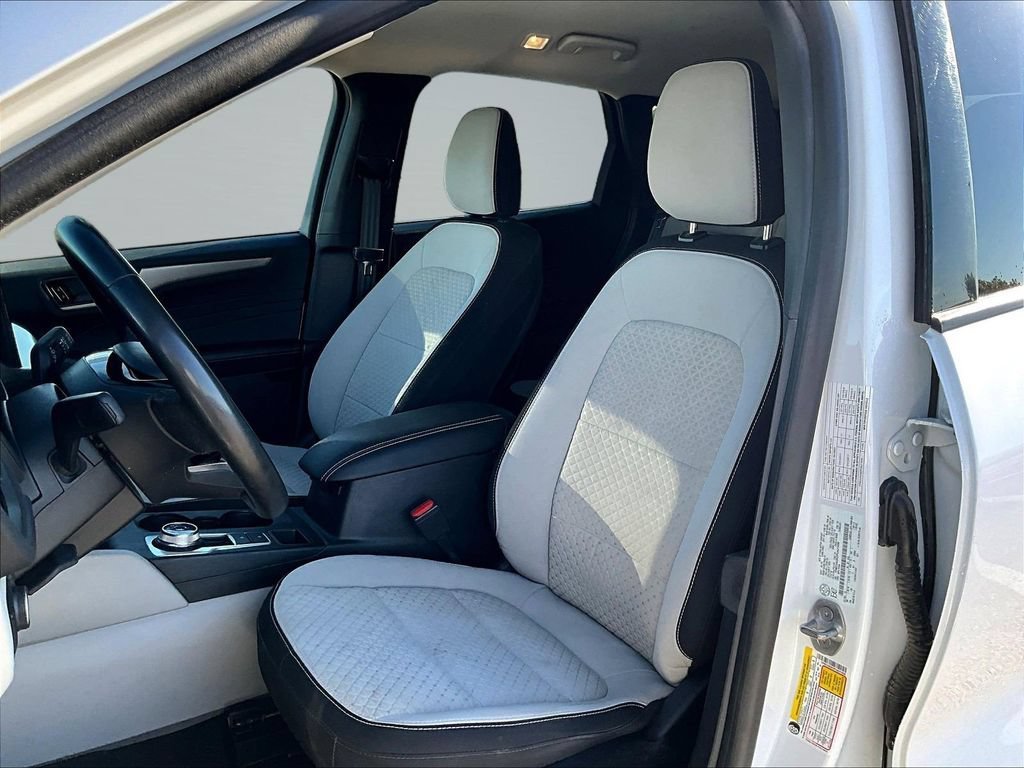 2023 Ford Escape 23