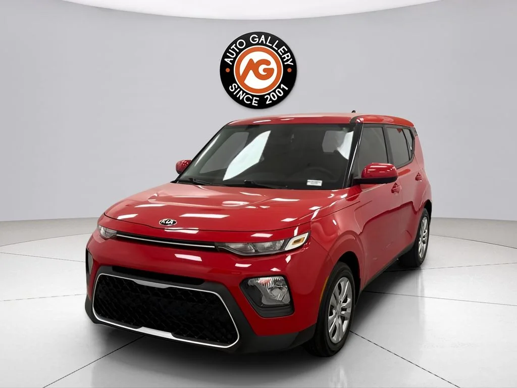 Used 2020 Red Kia LX image 3