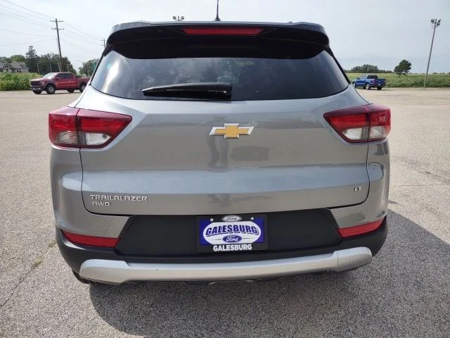 Certified Used 2025 Sterling Gray Metallic Chevrolet LT image 4