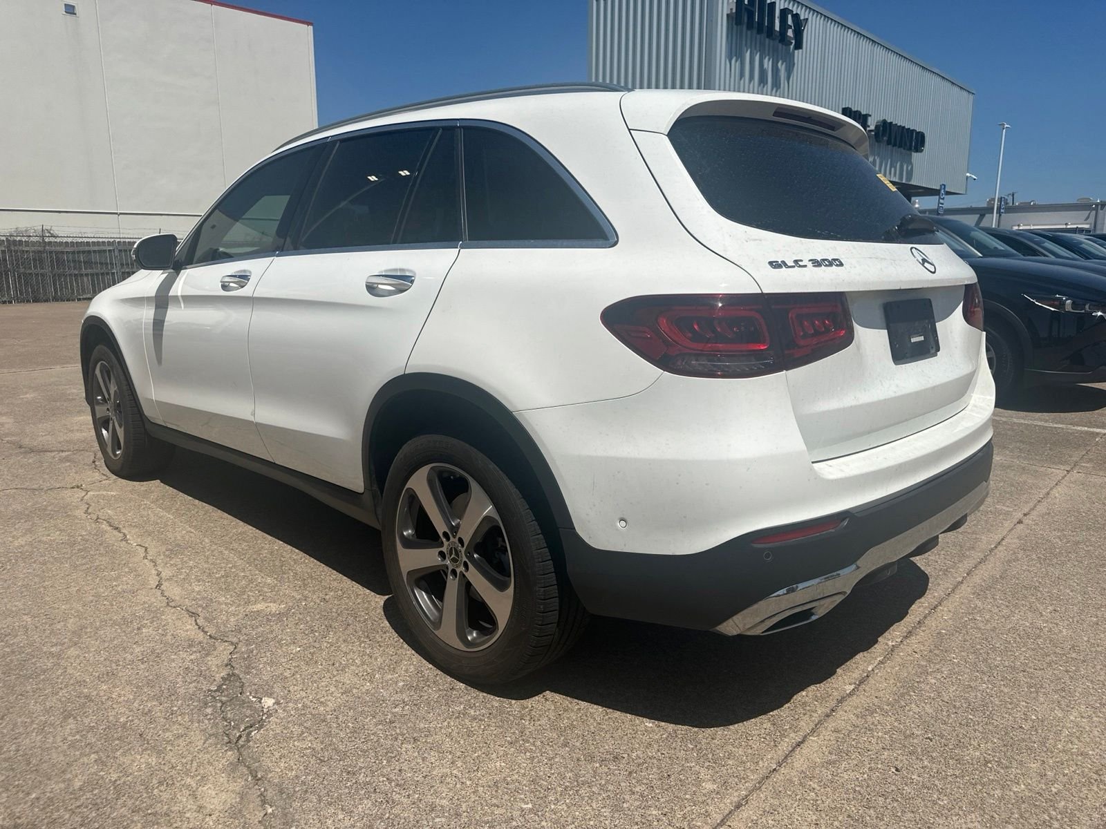 Used 2022  Mercedes-Benz GLC 300 image 5