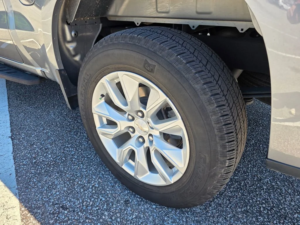 Used 2024 Sterling Gray Metallic Chevrolet Custom image 30
