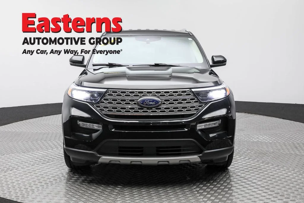 Used 2023 Black Ford Limited image 2