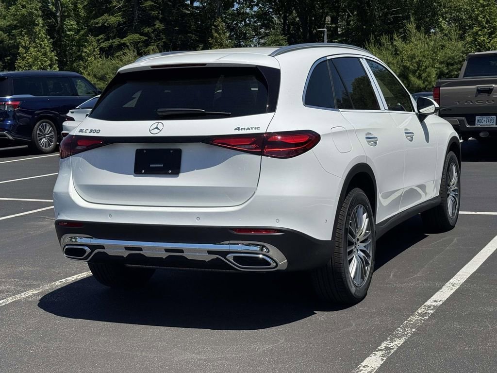 New 2026 Polar White Mercedes-Benz GLC 300 image 10