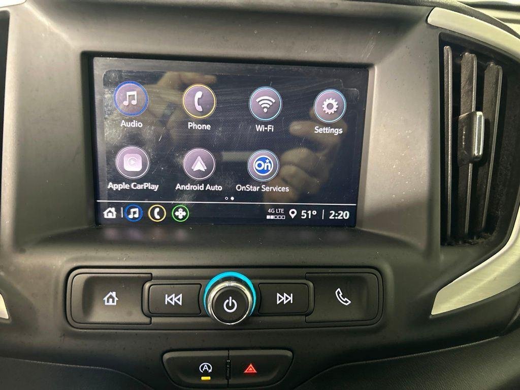 Used 2023 Summit White GMC SLE image 19