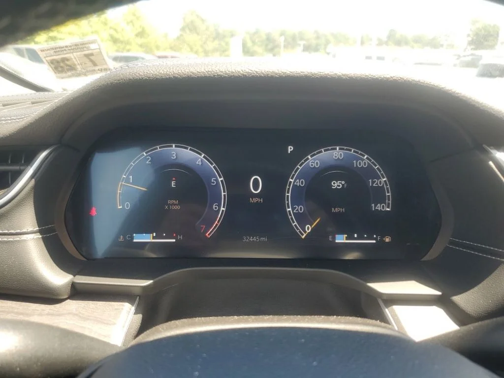 Used 2023 White Jeep Limited image 23
