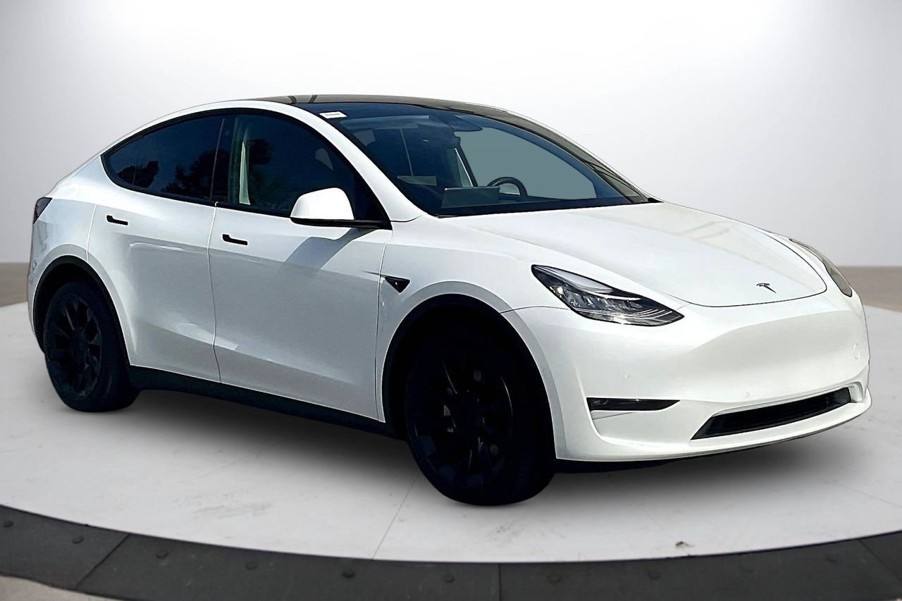 Used 2022 Tesla Model Y Long Range with VIN 7SAYGDEE6NF434073 for sale in Cornelius, NC