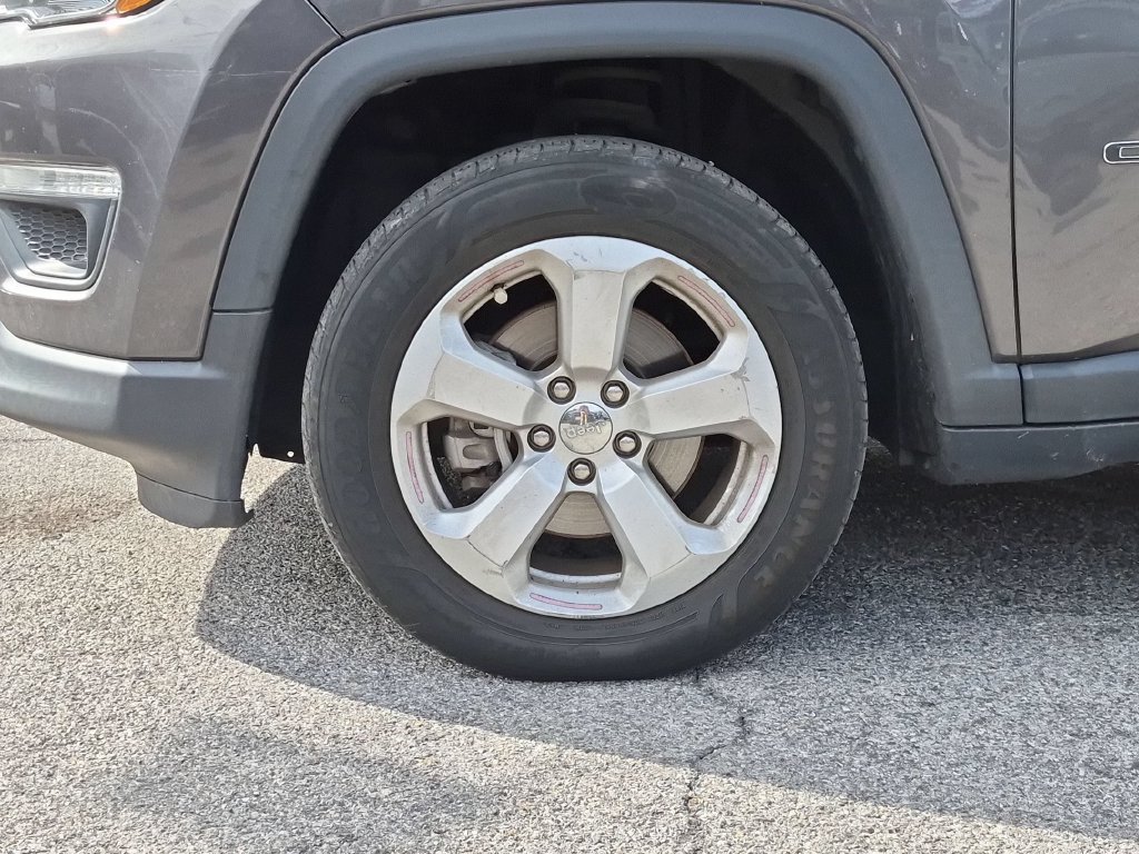 Used 2019 Gray Jeep Latitude image 23