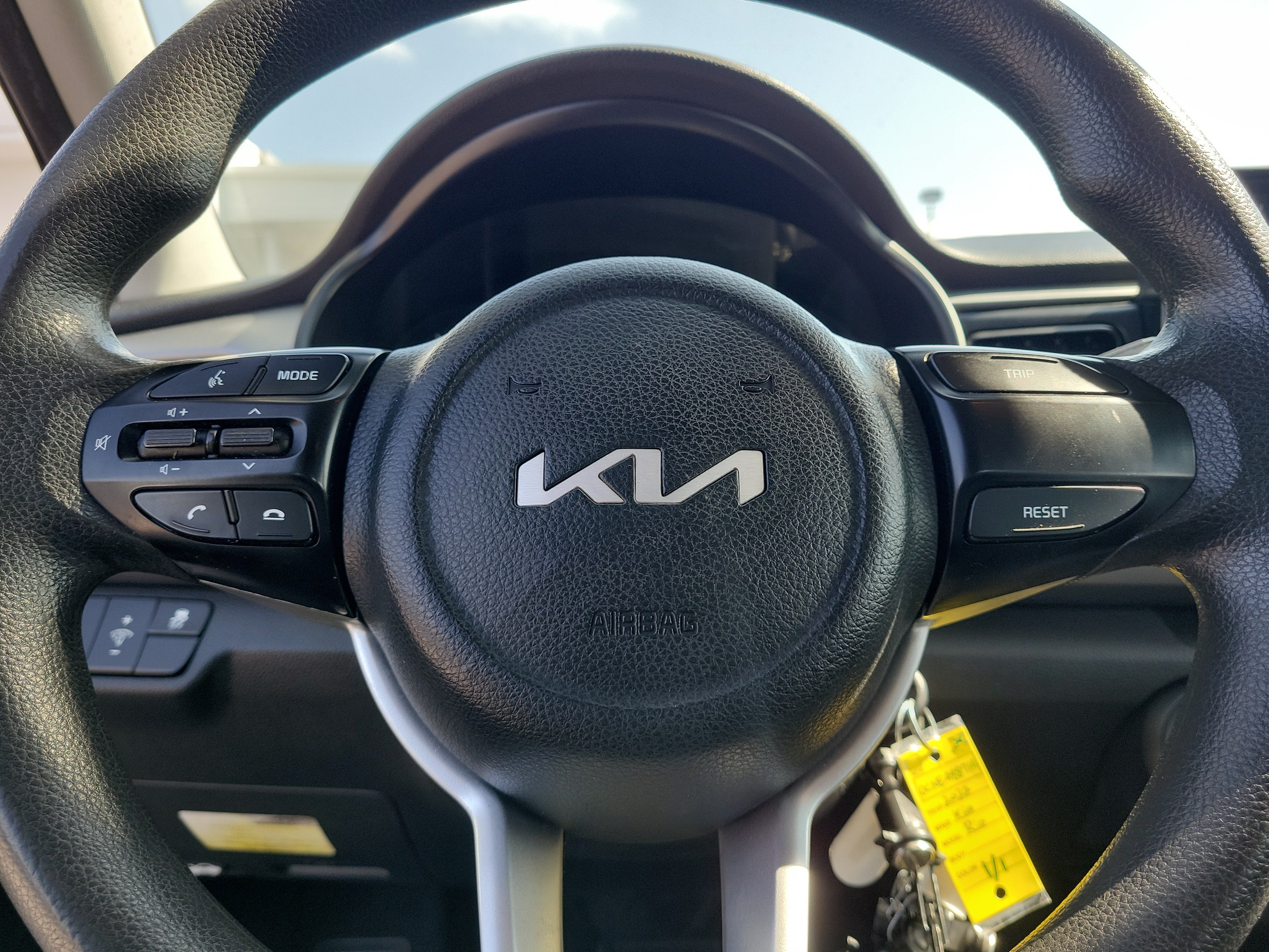 Used 2022 Aurora Black Kia LX image 18