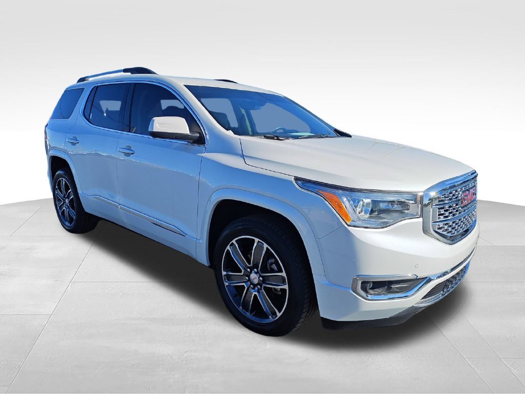 Used 2017 White GMC Denali image 7