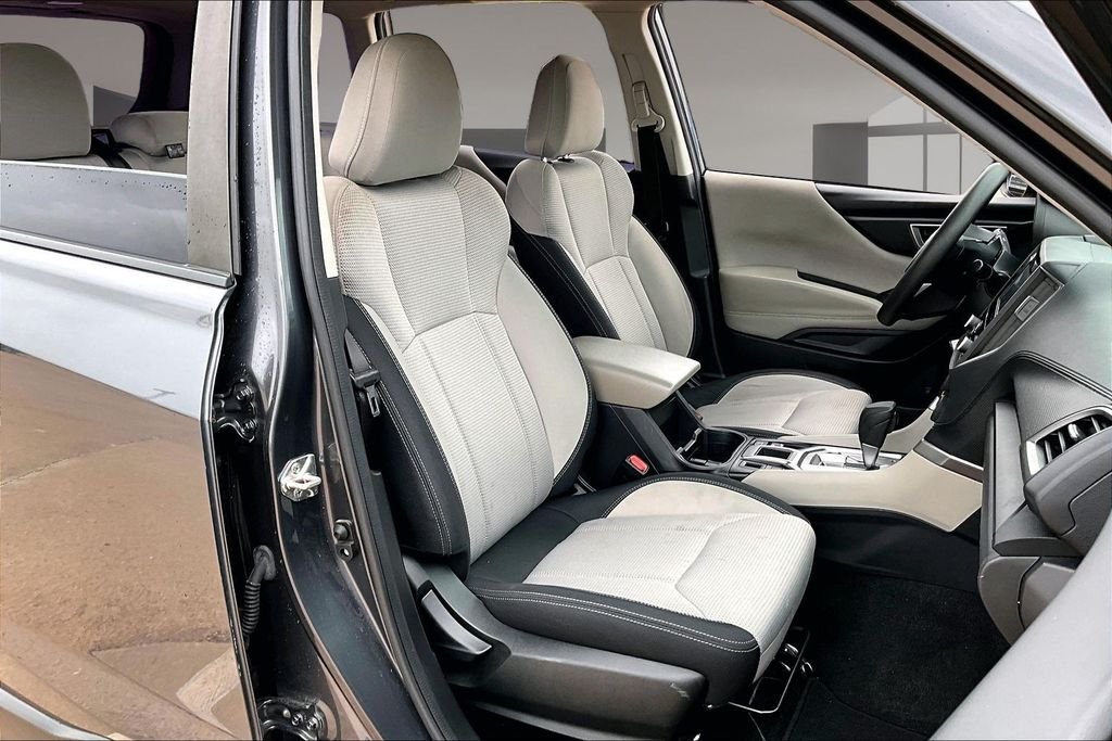 Used 2023 Gray Subaru Base image 7