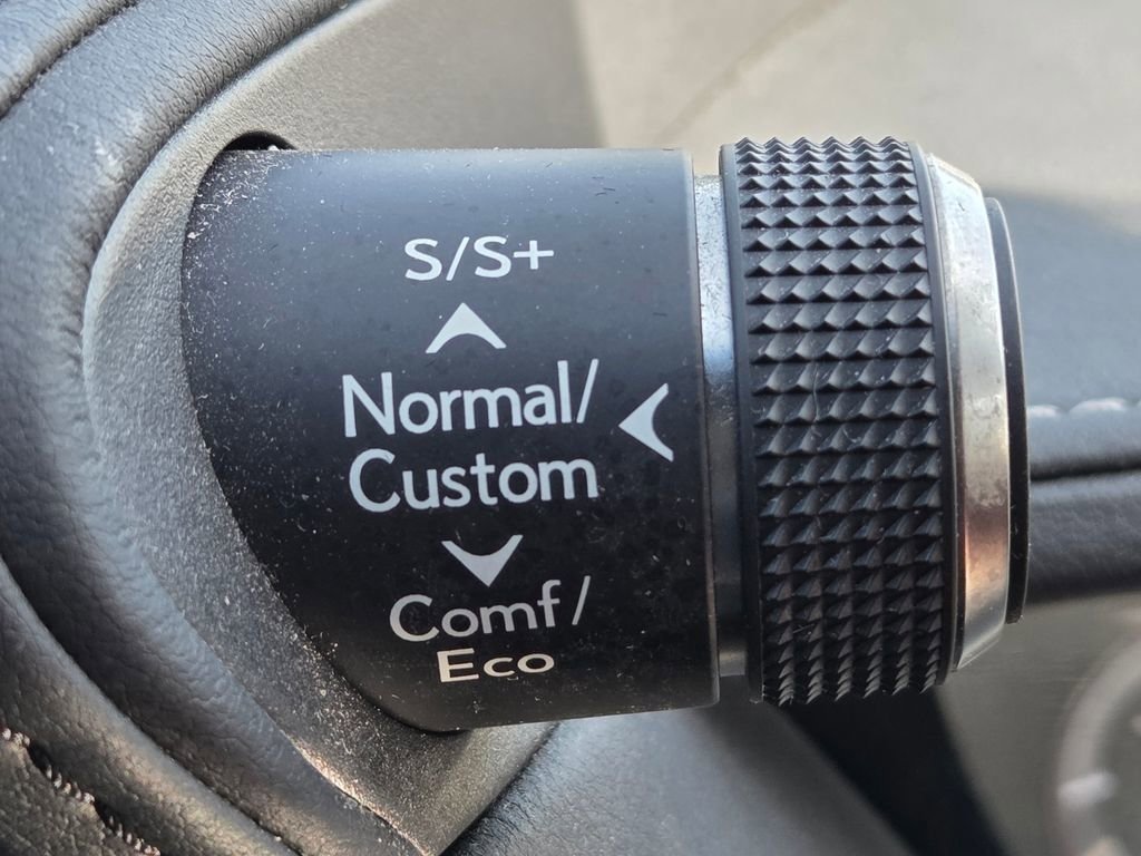 Used 2018 Ultra White Lexus 500 image 18