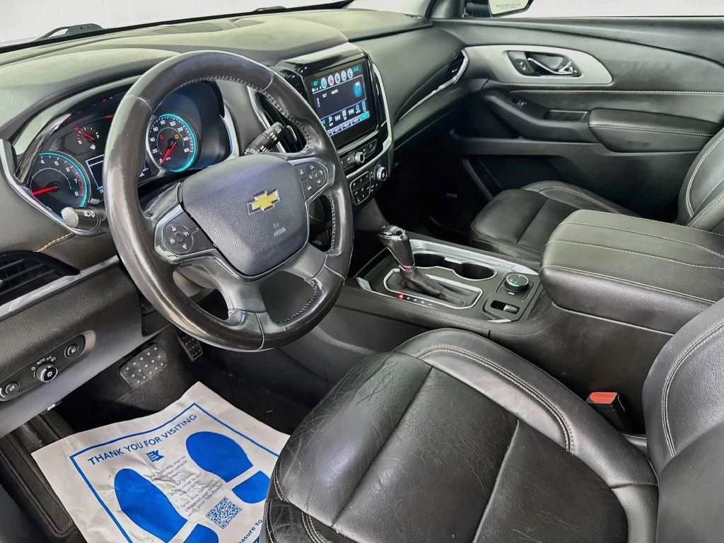 Used 2019 Mosaic Black Metallic Chevrolet 3LT image 11