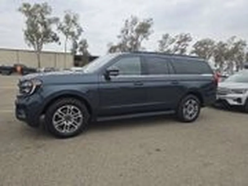 2025 Ford Expedition's photo