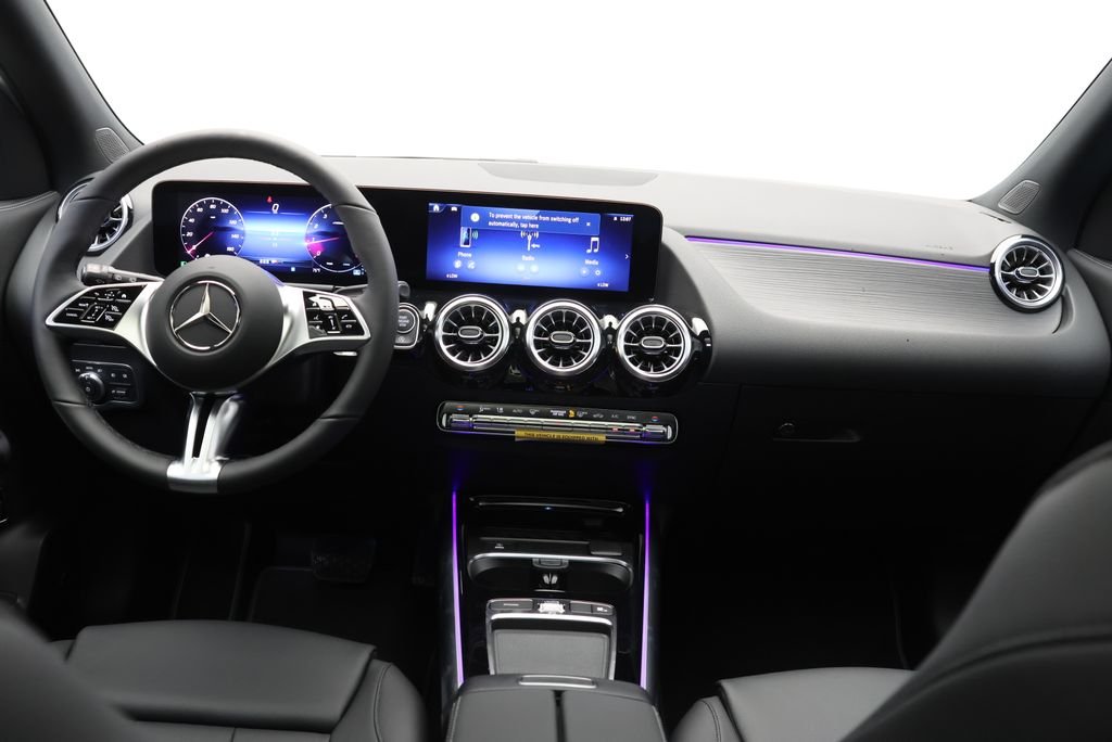 New 2026 Polar White Mercedes-Benz GLA 250 image 17