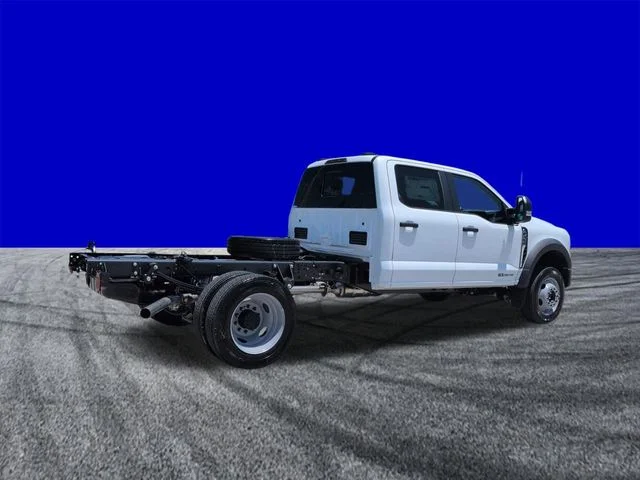 New 2026 Oxford White Ford F-450® XL image 4