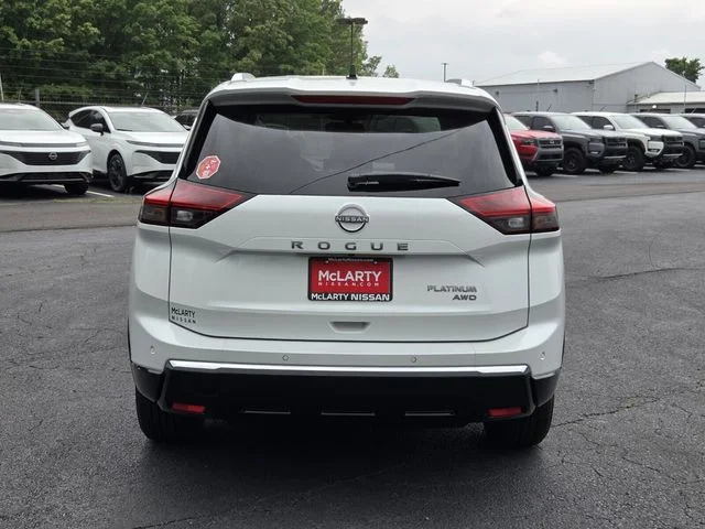 New 2026 Everest White Pearl TriCoat Nissan Platinum image 4