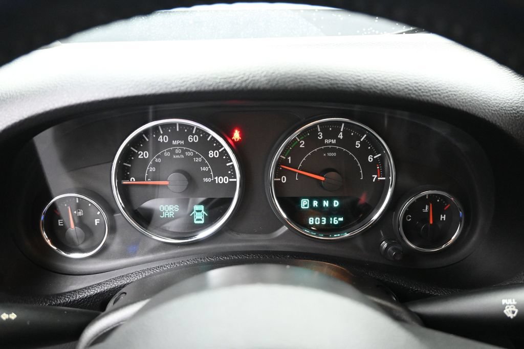 Used 2017 Silver Jeep Sport image 15